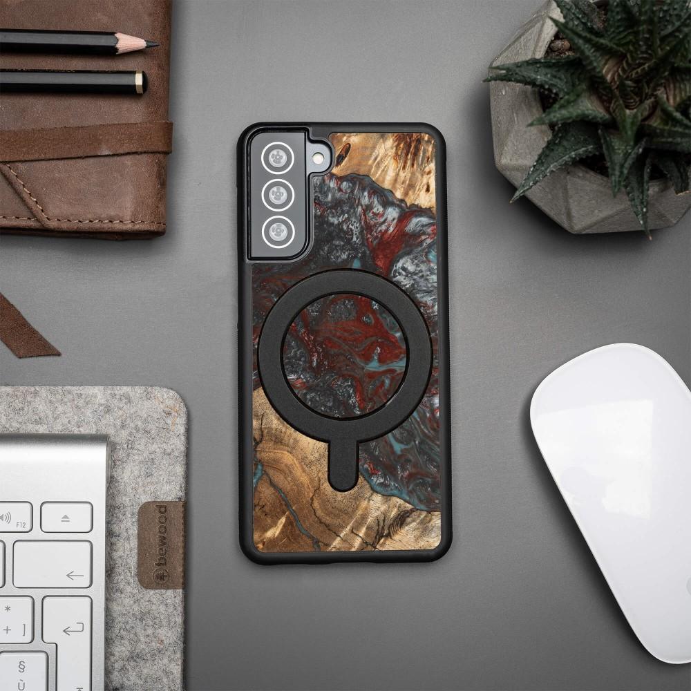 Bewood Unique case for Samsung Galaxy S21 FE - Planets - Pluto with MagSafe