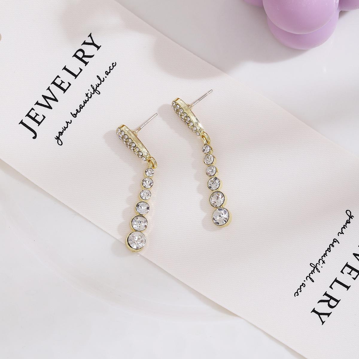 High-End Korean Silver Needle Rhinestone Tassel Drop Earrings - Sparkly and Fashionable for Women