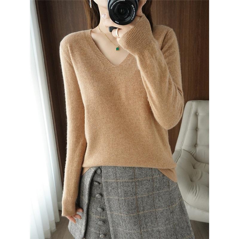 Women's Autumn And Winter Long Sleeved Knitted Top Base Shirt