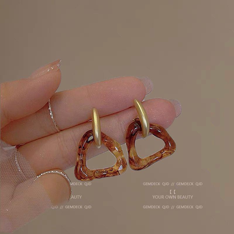 Pearl Asymmetrical Earrings: Elegant Autumn/Winter European & American Style