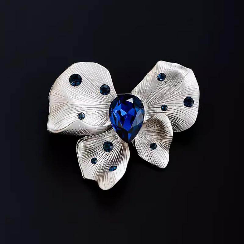 

Butterfly High-end Female Light Luxury Feeling Butterfly Exquisite Temperament Brooch 3*5CM