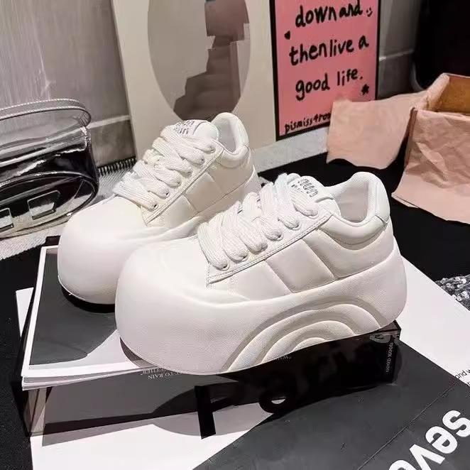 2025 spring and autumn new thick-soled muffin sports big head bread little white shoes children's popular casual board shoes