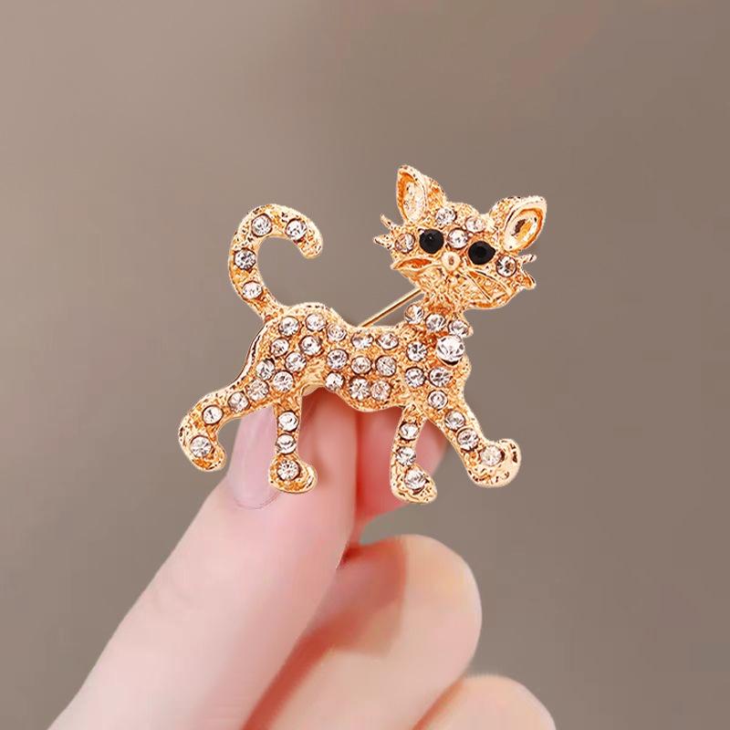Wave Sunflower Diamond Brooch: Cute, High-End, Versatile Decorative Jewelry Pin