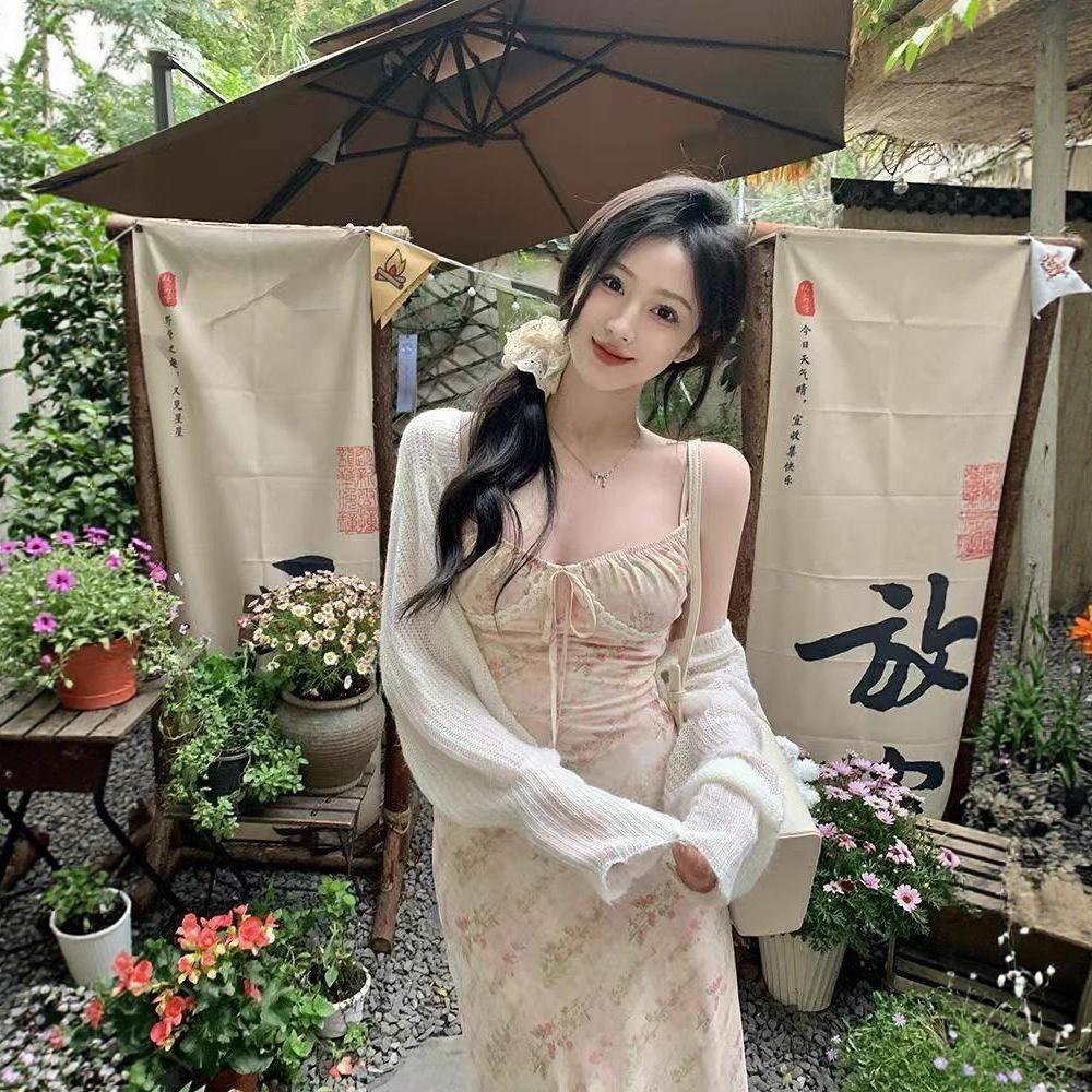 Floral suspender dress women's summer new lace splicing French dress