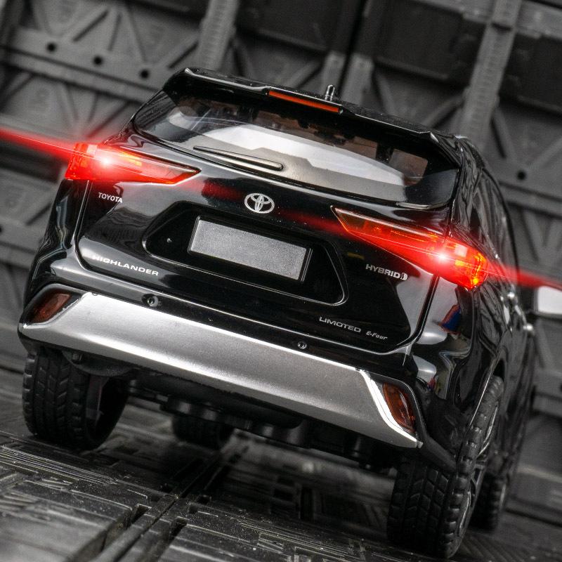 zcawt5 1:24 Toyota HIGHLANDER Streetcar version Diecast Metal Alloy Model car Sound Light Pull Back Collection Kids Toy Gifts