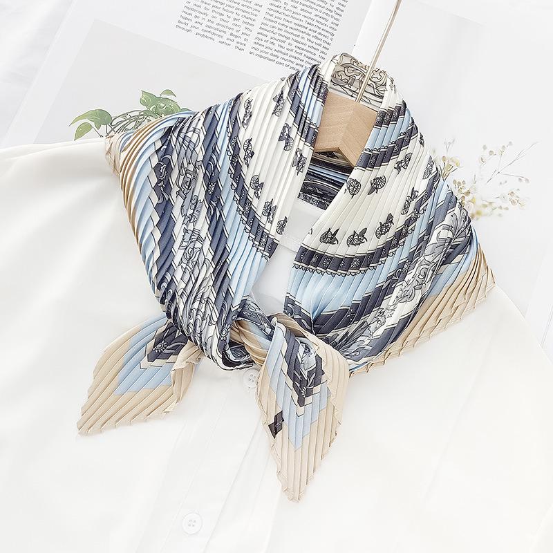 Retro Color Block Crinkled Square Scarf - 70cm Pleated Neckerchief in Imitation Silk for Women