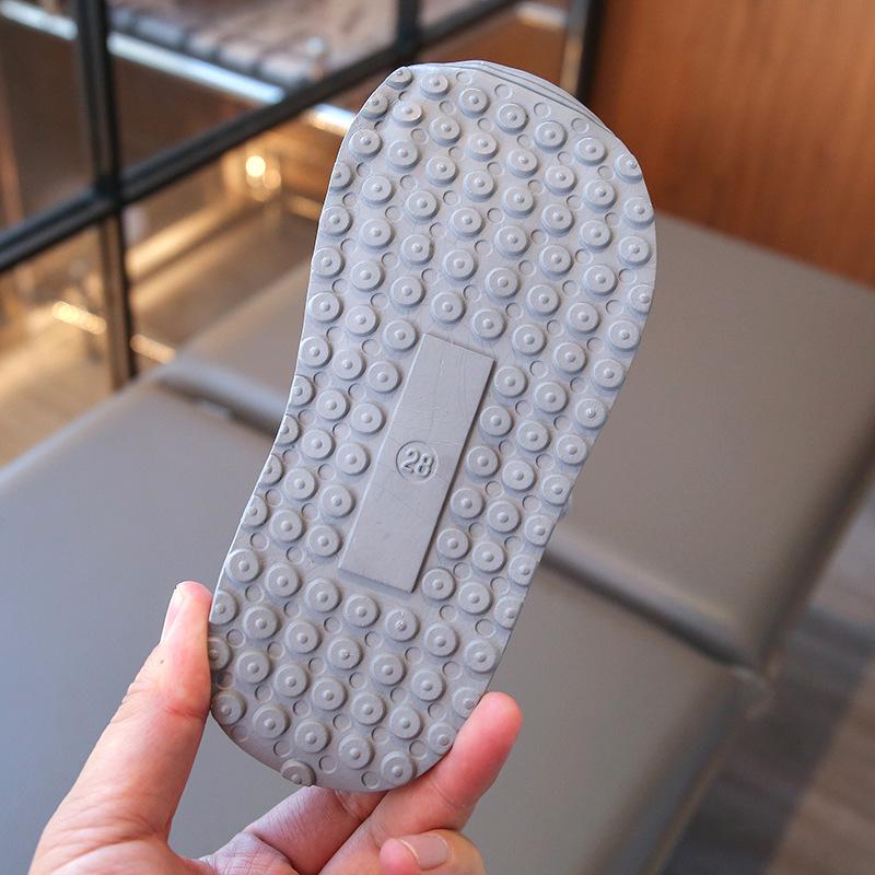 2026 Spring/Autumn Lightweight Breathable Sports Shoes for Kids - Trendy Outdoor Footwear for Boys and Girls