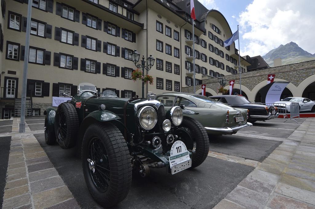 Tokina CF Ultra Zoom Lens for Canon EF Mount and Format [Imported Model] atx-i 11-16mm F2.8 a+ Wide-Angle APS-C