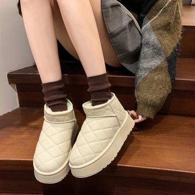 Thick-soled Snow Boots Women's 2025 Winter New One-pedal Short Cotton Shoes Leather Surface Velvet Thickened Bread Shoes