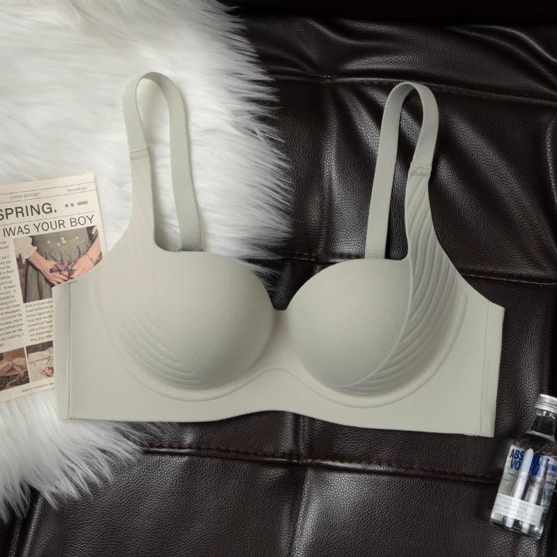 

Женский бесшовный бюстгальтер из Японии: Поддержка и Формирование с Мягкой Поддержкой и Боковой Защитой XL/85ABC зелёный