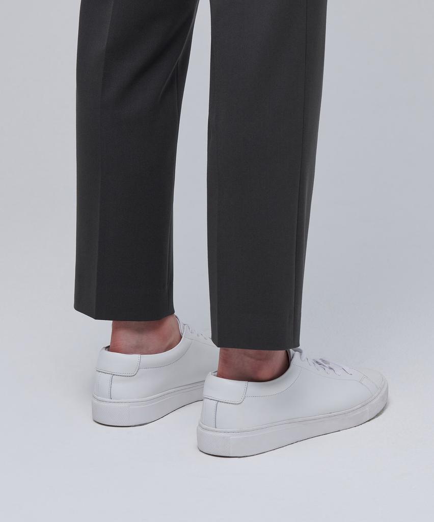 MUSINSA STANDARD Lightweight Relaxed Tapered Hidden Banding Crop Slacks [Gunmetal]