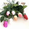 Künstliche Rosenknospen mit langem Stiel 45 cm Kunstseide Realistische Rose mit Blättern für DIY-Sträuße Hochzeitsfeier