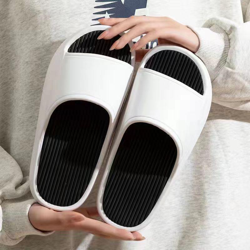 2025 New Non-Slip Slippers Women Men EVA Comfortable Cloud Slides Summer Solid Color House Shoes Casual Platform Flip Flops