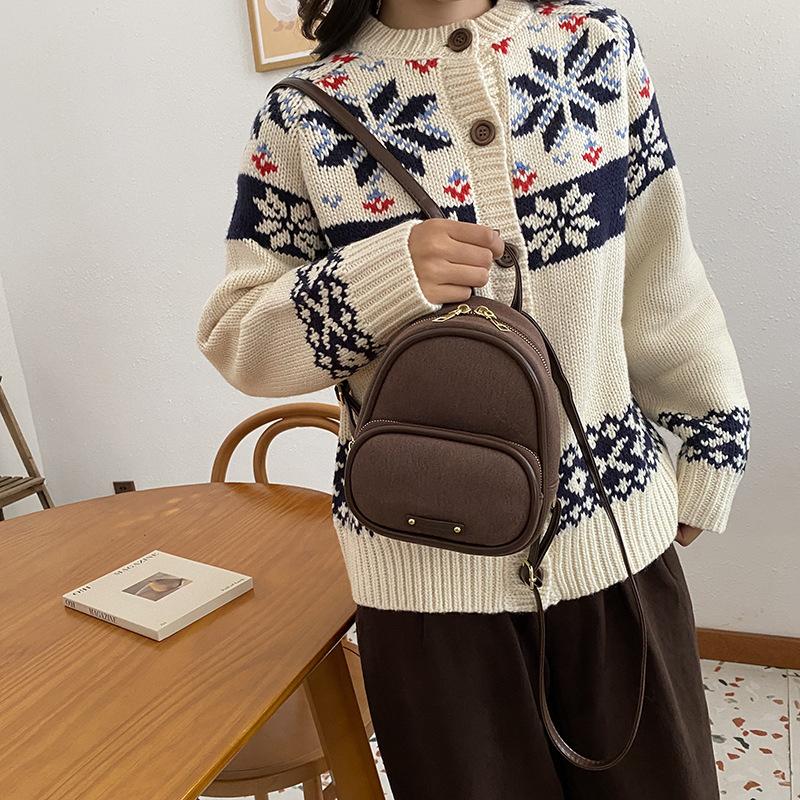 This year, the popular super-hot niche women's backpack 2025 new fashionable small backpack versatile mini schoolbag