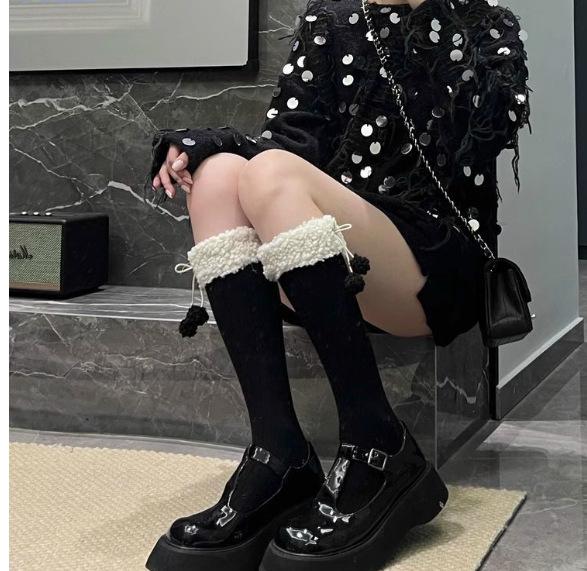 

Hairball Plush Lolita Knee Socks Children Autumn And Winter Long Tube Thickened Japanese Jk Lolita White Calf Socks one size чорний