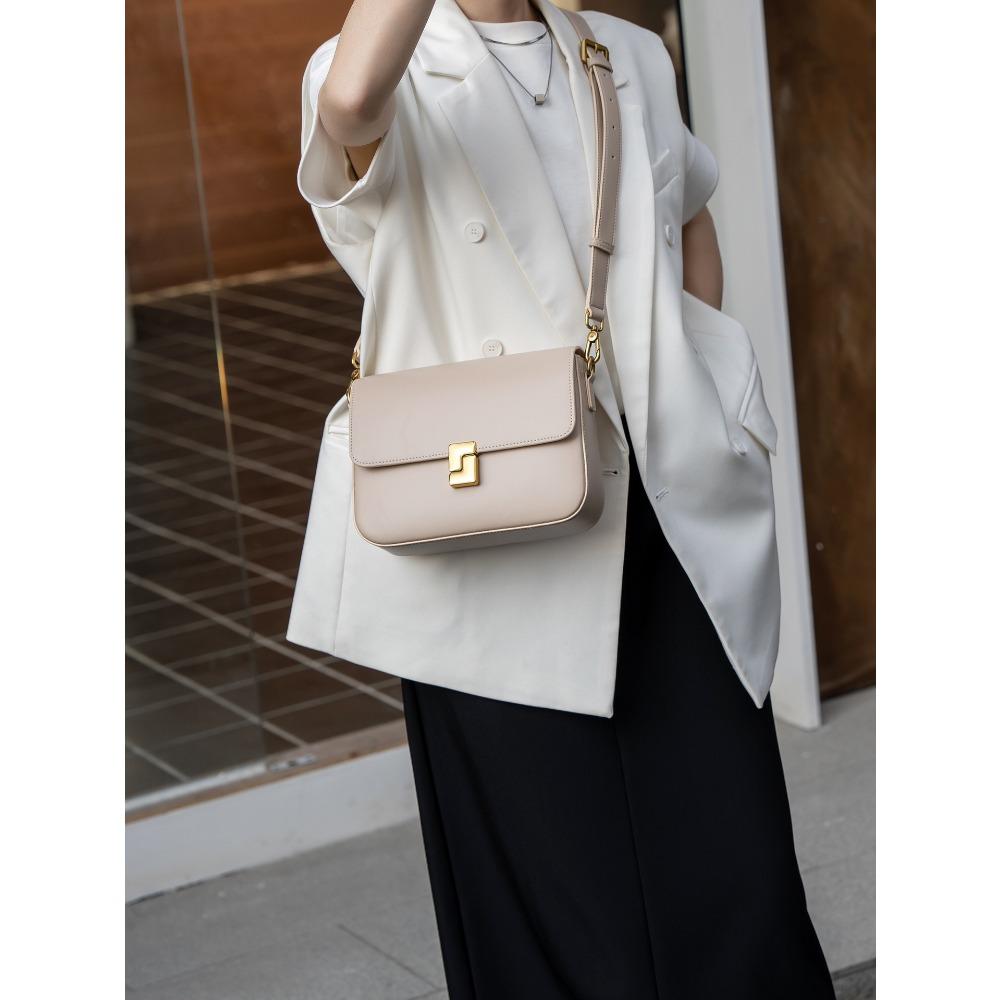 

Новая сумка-флип маленькая квадратная простая деловая кожаная сумка через плечо и мессенджер нишевый дизайн универсальная