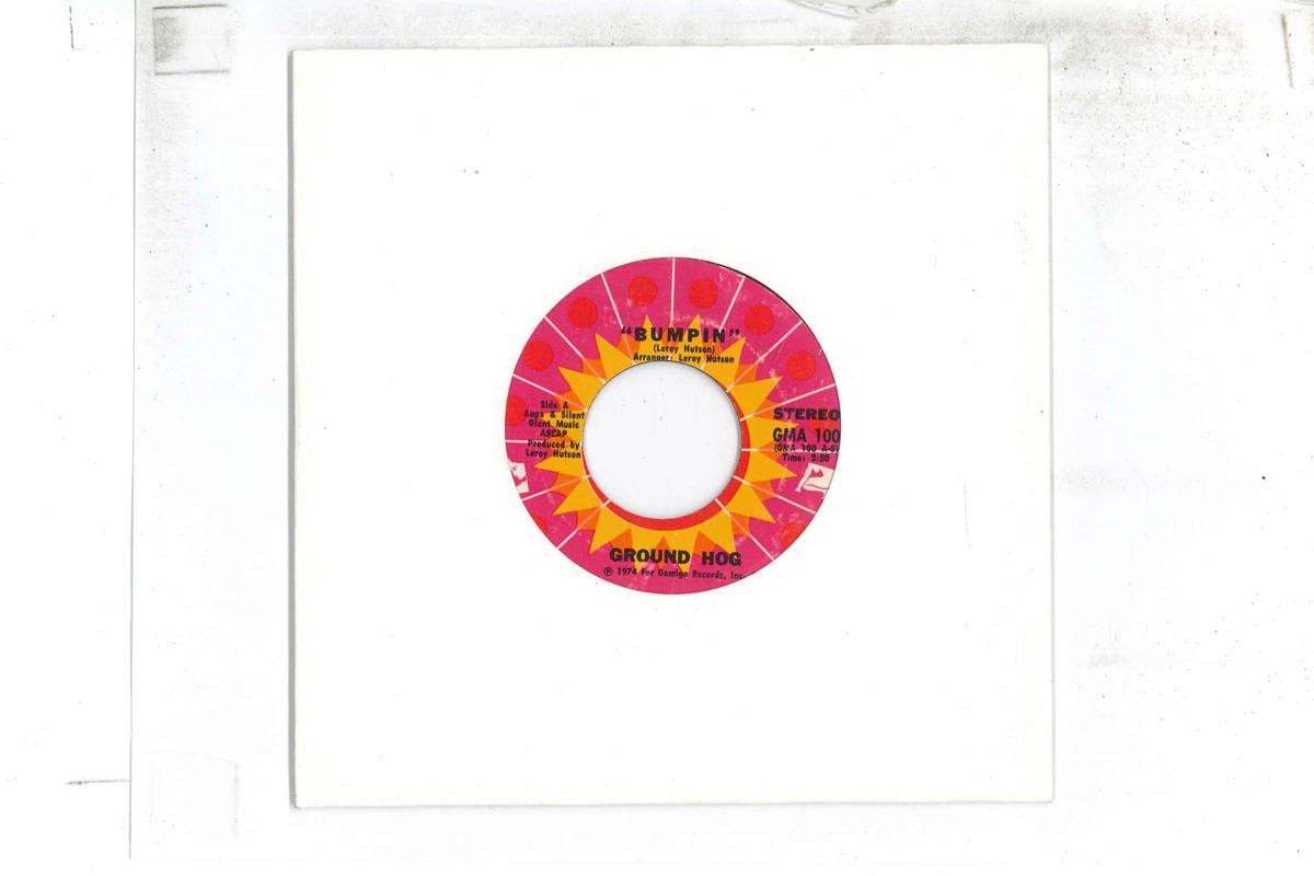 

7-дюймовая пластинка GROUND HOG Bumpin GMA100 GEMIGO 1974 США СоулФанк Б/У