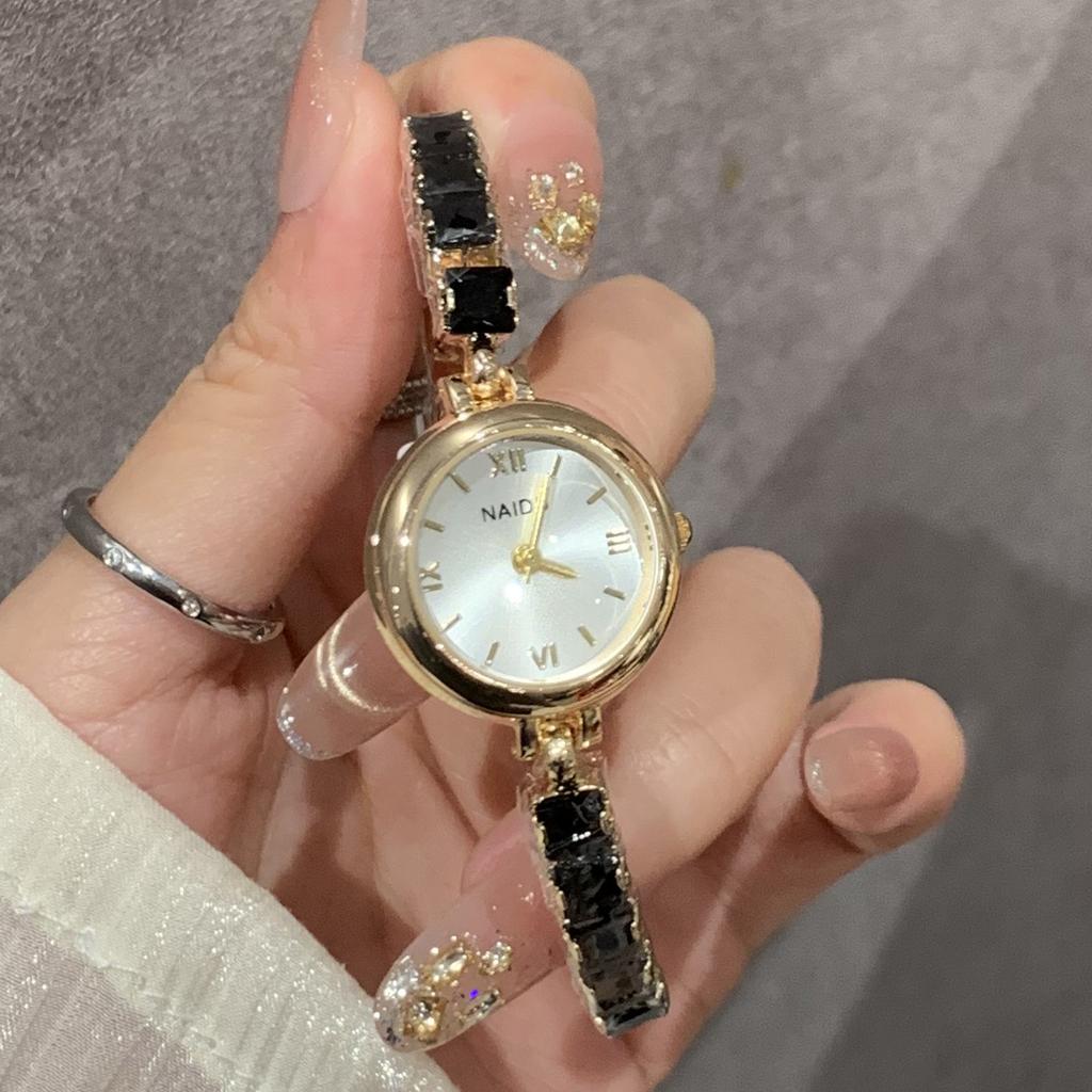 Rhinestone Bracelet Watch Round Women'S Chain List Versatile Small Fresh Women'S Watch Fashion Trend Gold Watch Medieval