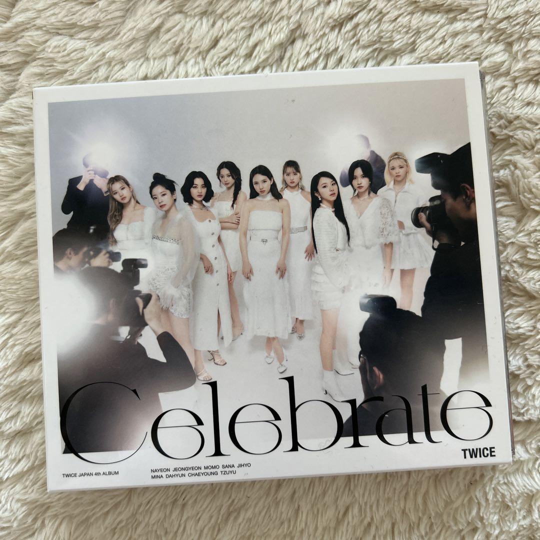 

[ВЖИВАНИЙ] CD TWICE