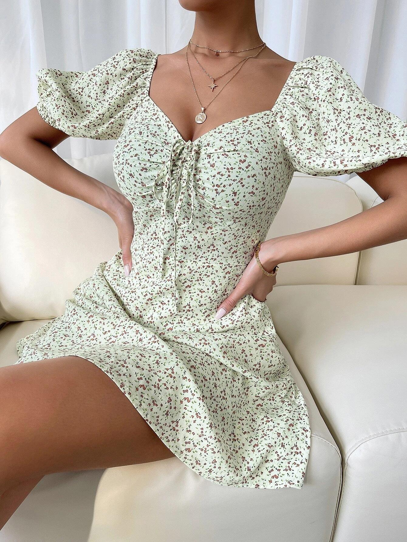 

2022 Женская летняя юбка с цветочным узором Francais, зеленое платье с V-образным вырезом и рельефным столом M светло-зеленый