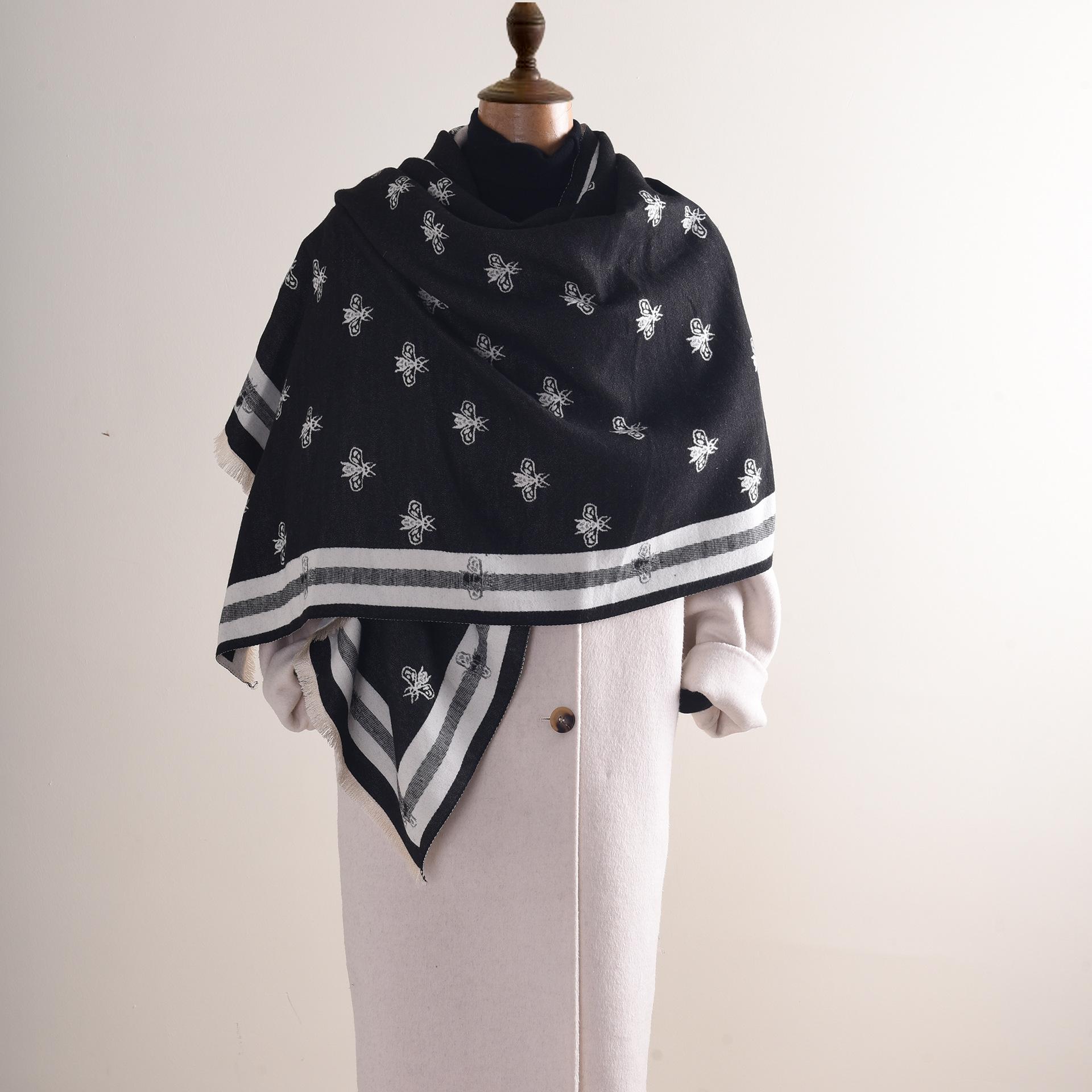 

Модный жаккардовый двусторонний термошарф из имитации кашемира с пчелами, высококлассный женский темперамент, простой холодный шарф 67*180 чёрный