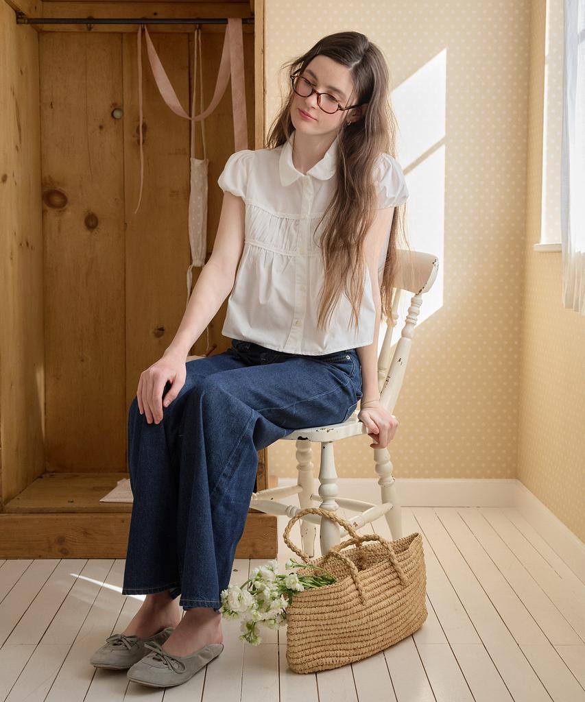 LETTER FROM MOON Shirred Volume Shirt Blouse (White)