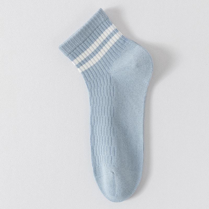 

Men s Summer Thin Stripe Breathable Sweat Absorption Deodorant Anti Pilling Boneless Sports Socks 1 pair синій