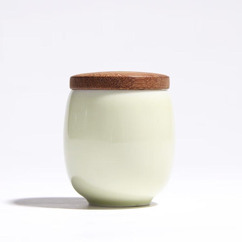 

Ceramic Tea Canister with Wooden Lid