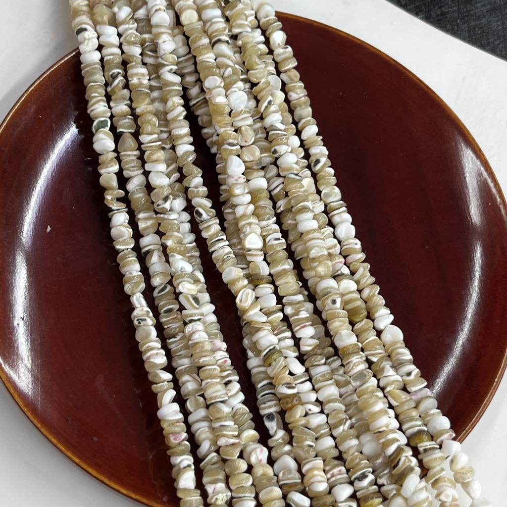 Natural Shell Beads 4-5mm Irregular Chip Loose Spacer Beads for Jewelry Making DIY Necklace, Bracelet Accessories, Spring Back To School Crafts 38cm