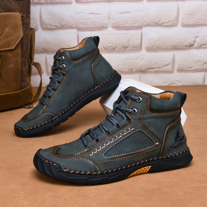 Men's Plus Size Martin Boots - Stylish High-Top Work Shoes for Autumn/Winter, Height-Boosting and Versatile for Outdoor Wear