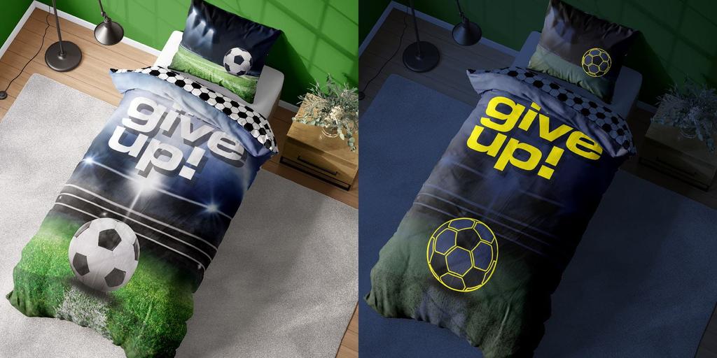 Bedding set glowing in the dark 140x200 football pitch
