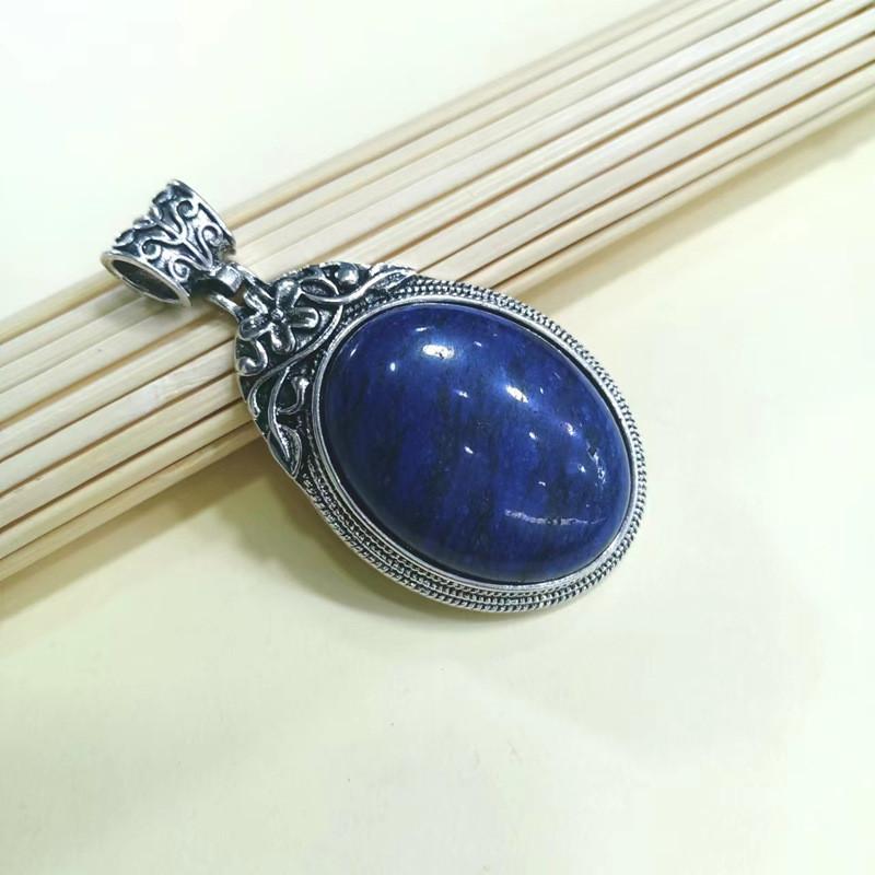 Geometric Gemstone Necklace Pendant With Embedded Semi Precious Stones For Fashion Jewelry Enthusiasts