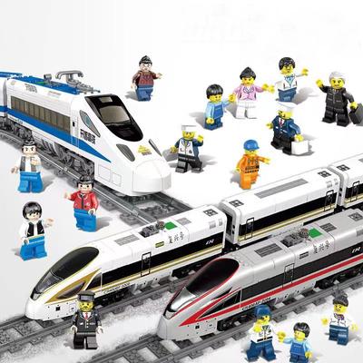 Treno passeggeri elettrico cittadino espresso con binari, modello di blocchi tecnici, regali per bambini, ragazzi, adulti