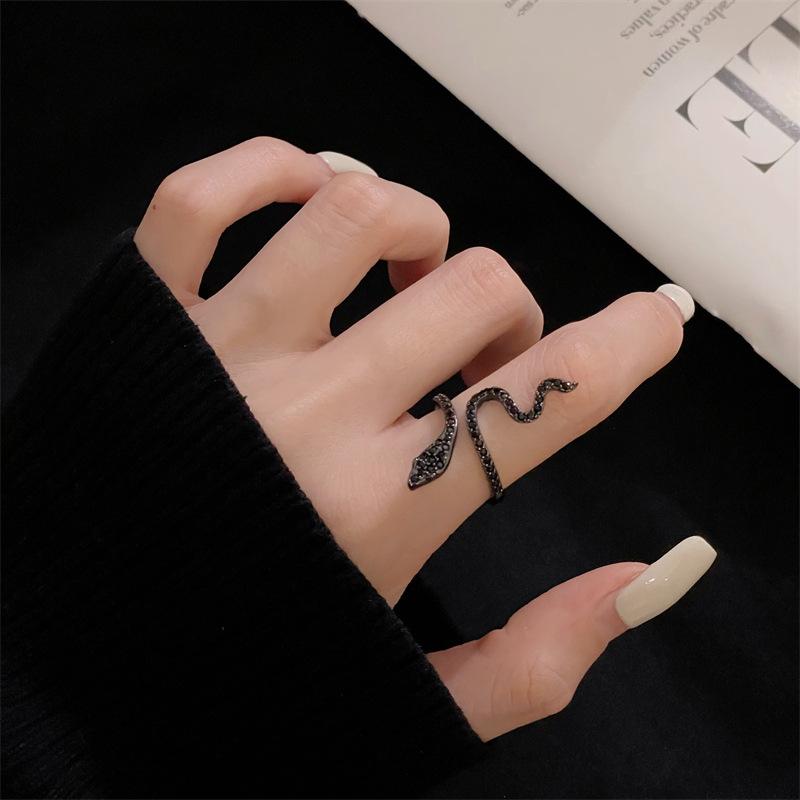 Dark Vintage Raven Purple Zircon Punk High Sense Open Ring Snake Ring Niche Design Index Finger Ring