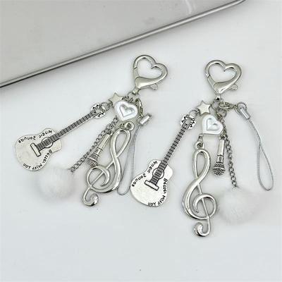 1/2 Piezas Lindo Dulce Nota Musical Guitarra Llavero Colgante Charm Cadena para Teléfono Decoración para Mochila Llavero Adorno Colgante para Bolso Femenino Regalo