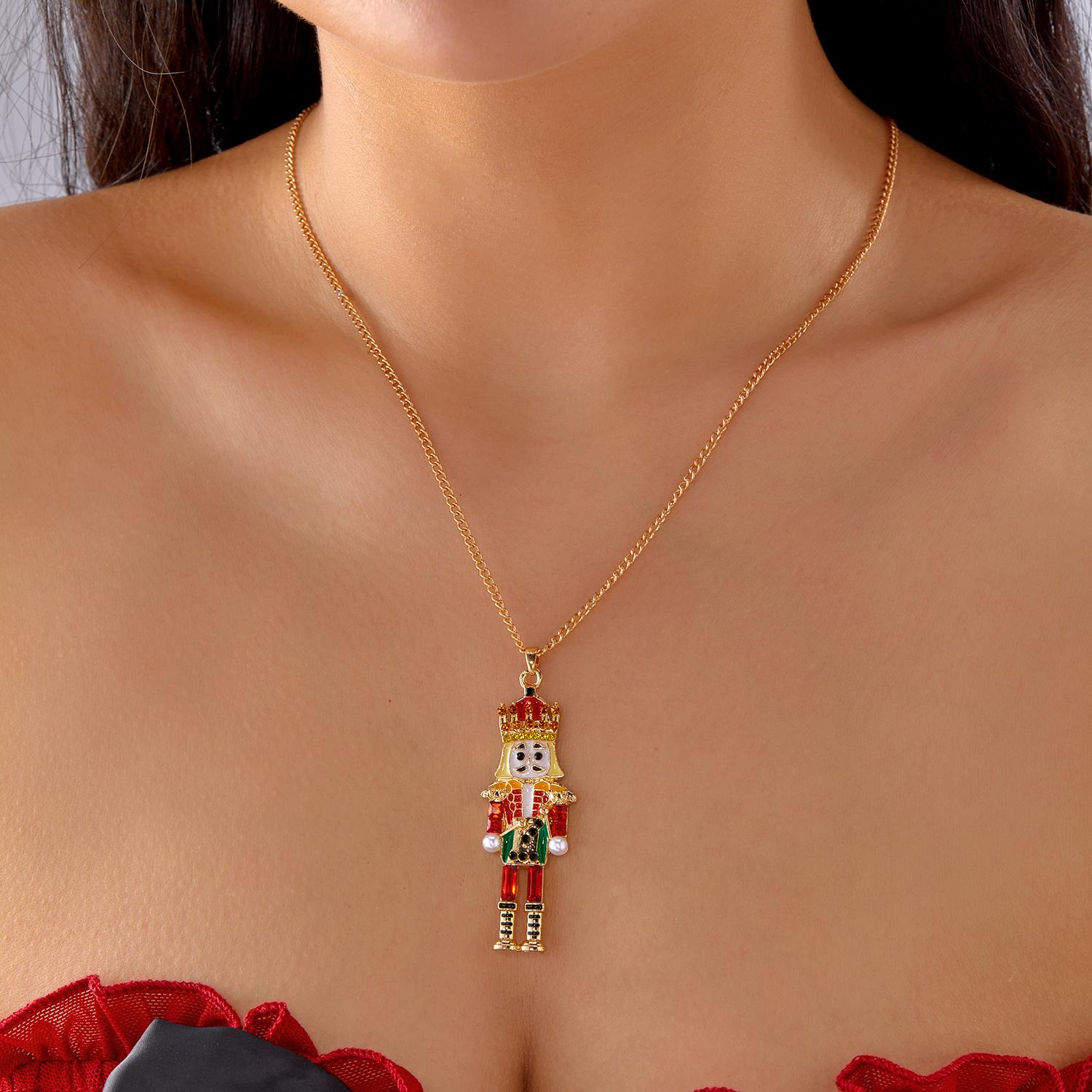 

Christmas Rhinestone Soldier Pendant Earring for Women Fashion Imitation Pearl Enamel King Drop Earring New Year Holiday Jewelry