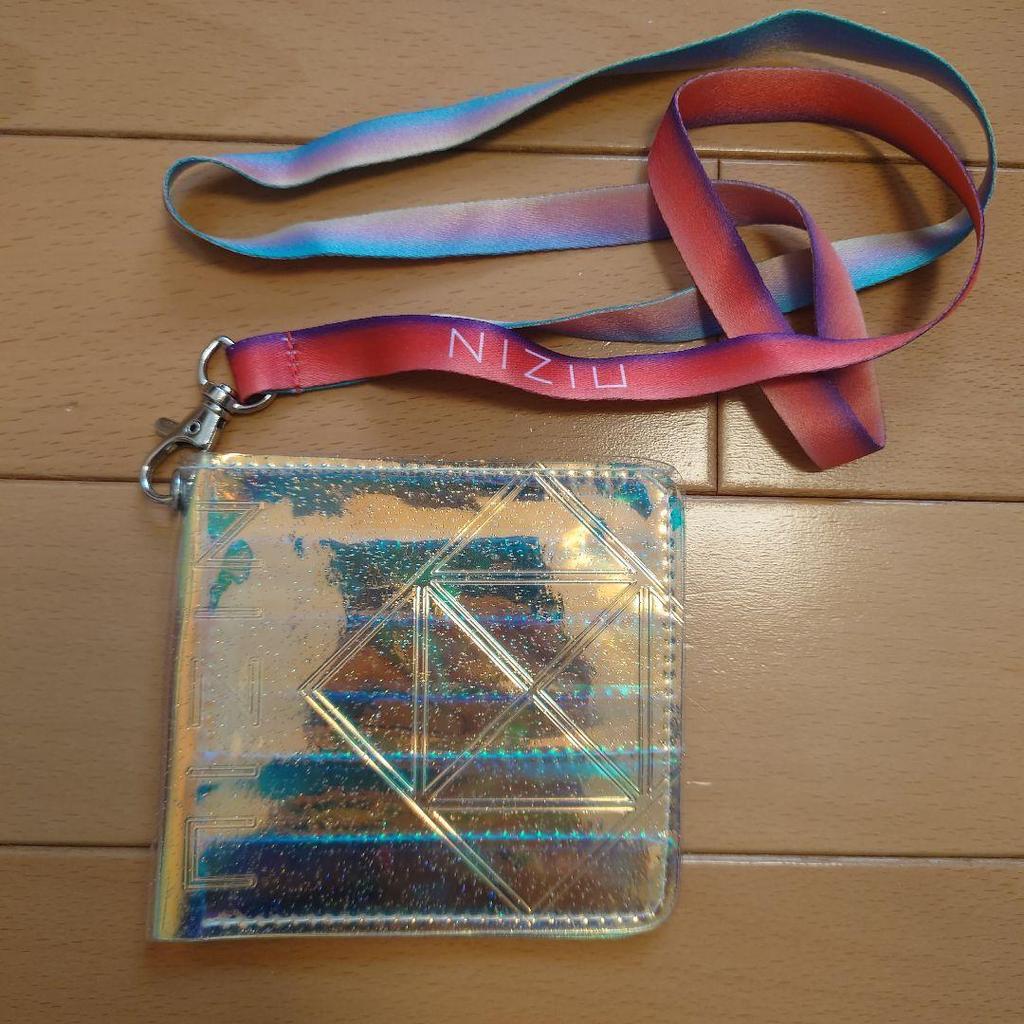 [USED] NiziU card case