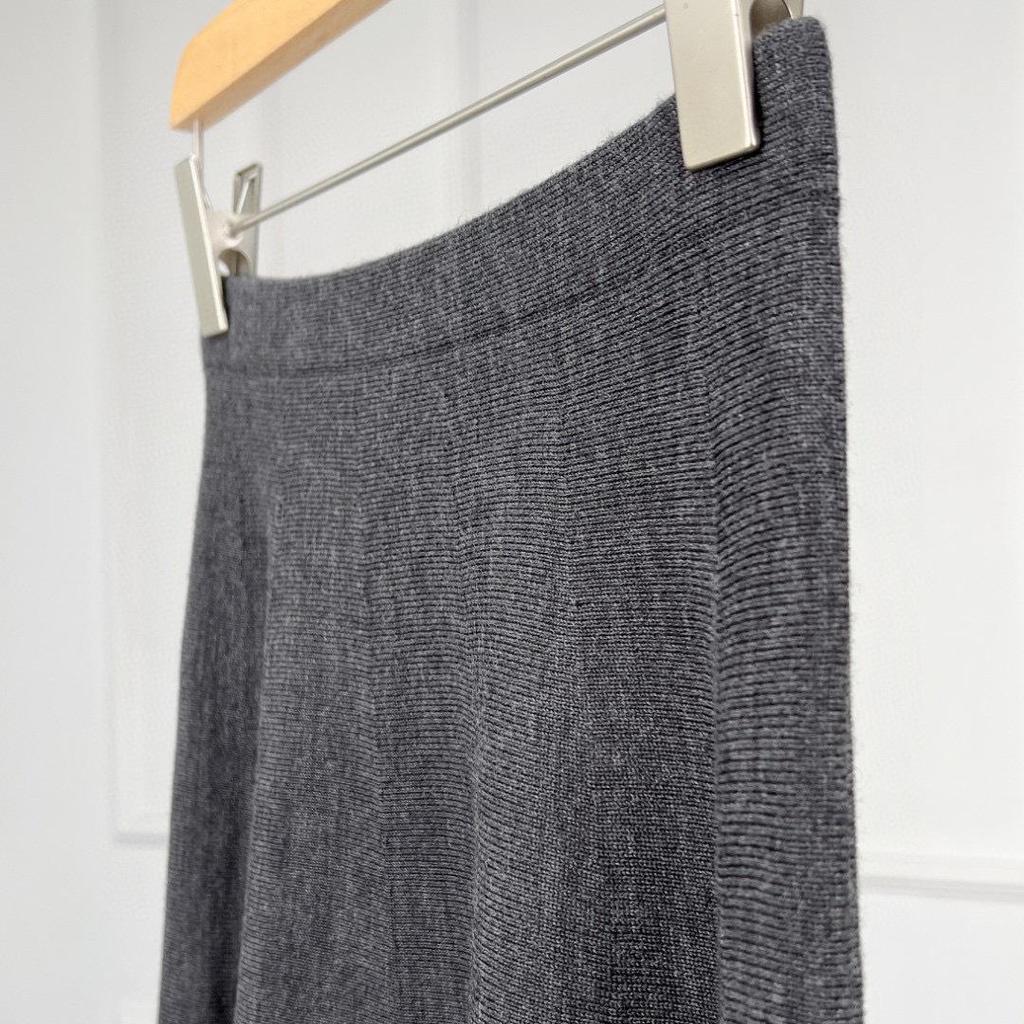 Black Label Women's A-Line Knitted Midi Skirt, Elastic Waist, Yangtze Yarn 2-Ply 48s Wool, Black Grey