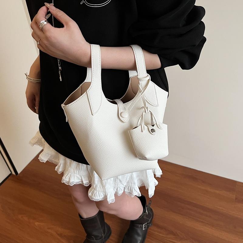 

Сумка для работы, нишевый дизайн, простая наплечная сумка, женская, лето 2025, новая, высококлассная сумка-мессенджер, сумка-ведро 28*14*27