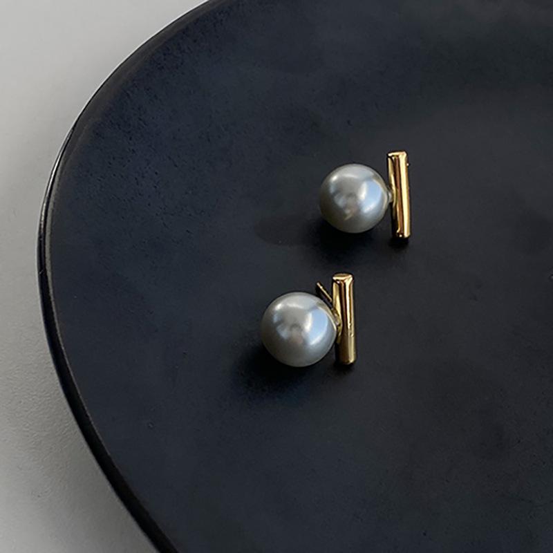 

S925 Sterling Silver Round Bead Stud Earrings - European & American Light Luxury Style for Women 925 Silver