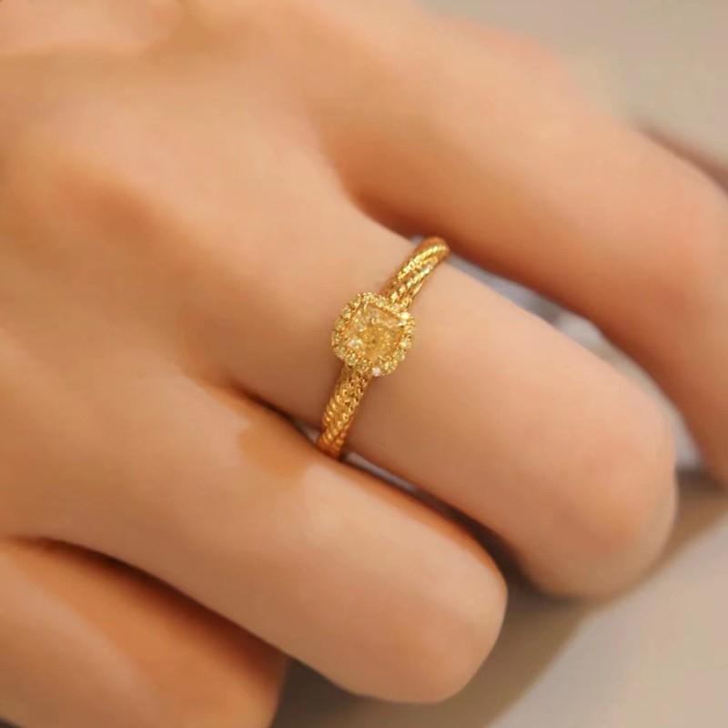S925 Sterling Silver Yellow Diamond Square Ring with Citrine, Women's Gold Tone, Fashionable Light Luxury Jewelry