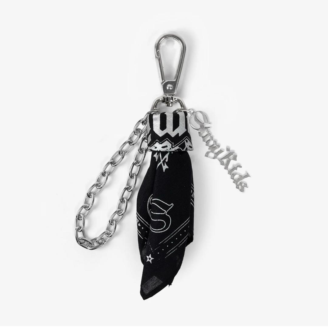 

[USED] StrayKids SKIZ Bandana Keychain DominATE Tour