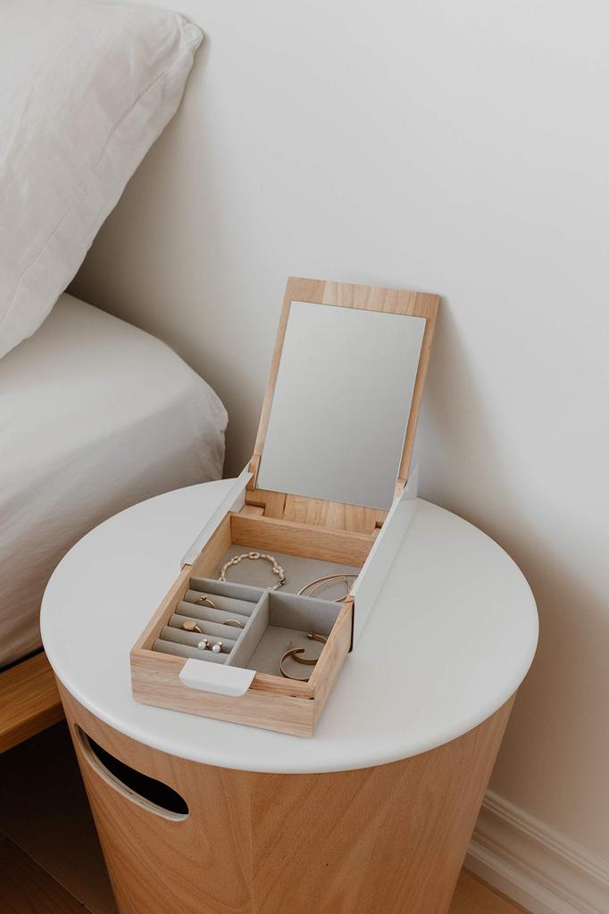 Umbra REFLEXION STORAGE for Accessory Storage BOX, White/Natural,