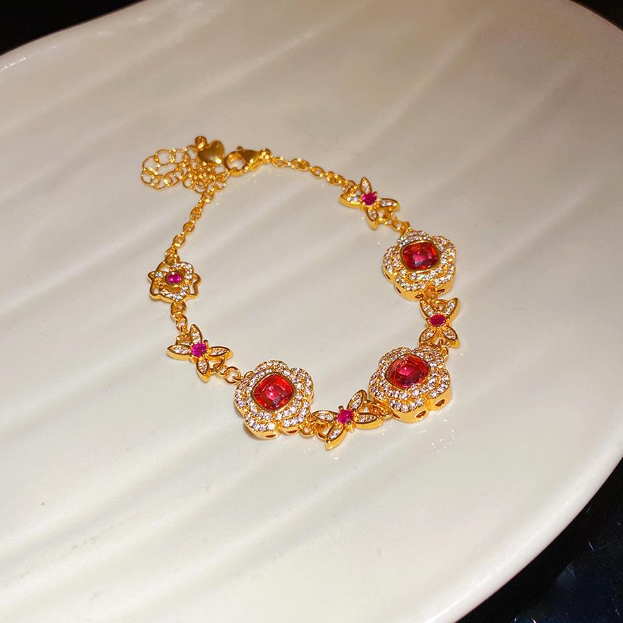 

24K Gold-Plated Zircon Flower Bracelet - French Retro, Versatile, Light Luxury Jewelry