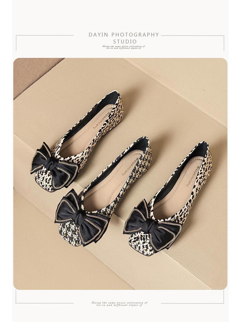 Women's Houndstooth Bow Flat Moccasins