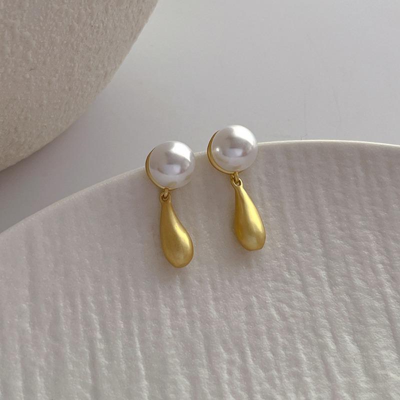 Fashion Delicate Pearl Gold Plated Water Drop Earrings for Women and Girls Jewelry Gifts