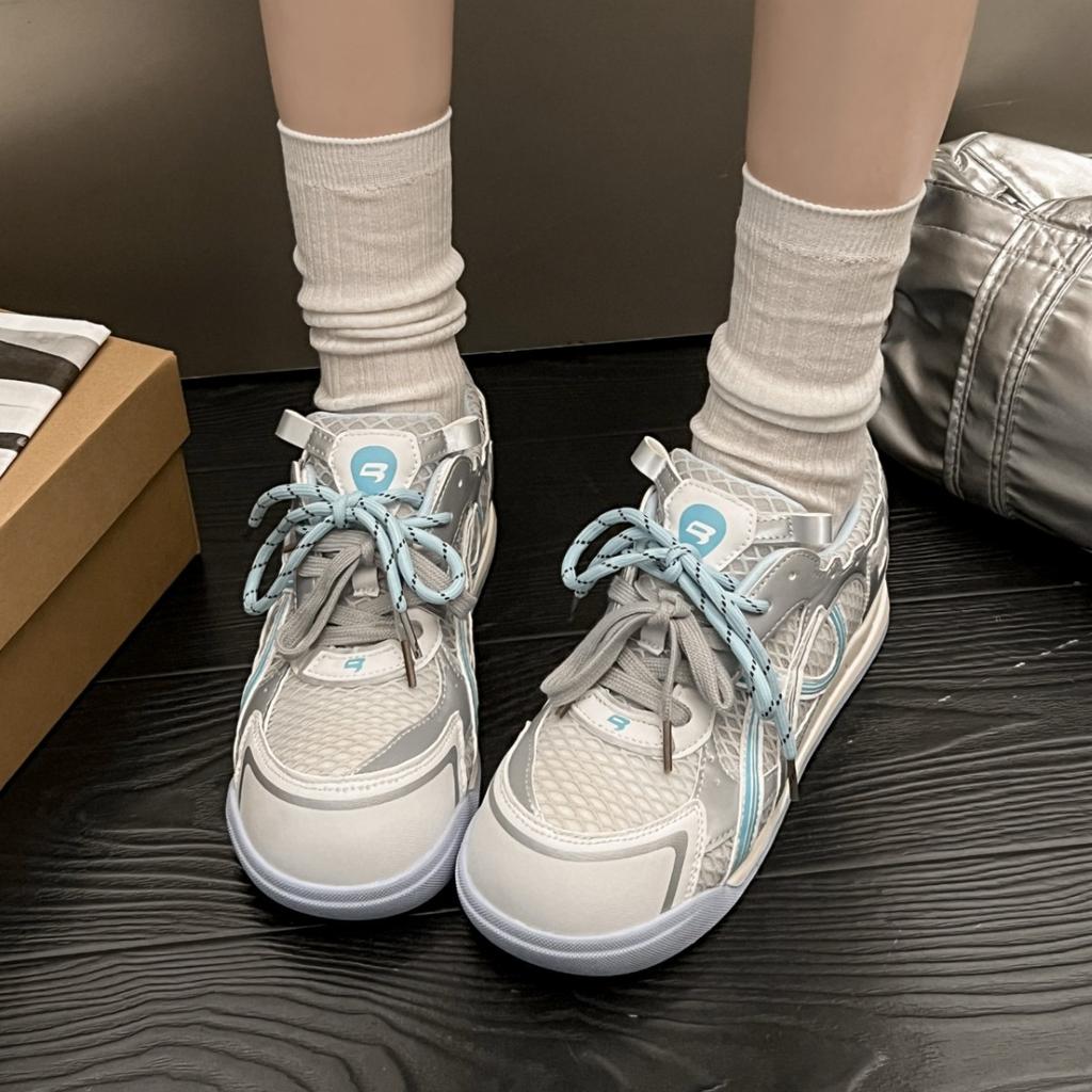 New Summer Breathable Hollow Mesh Women's Fashion Versatile Retro Sports and Leisure Shoes