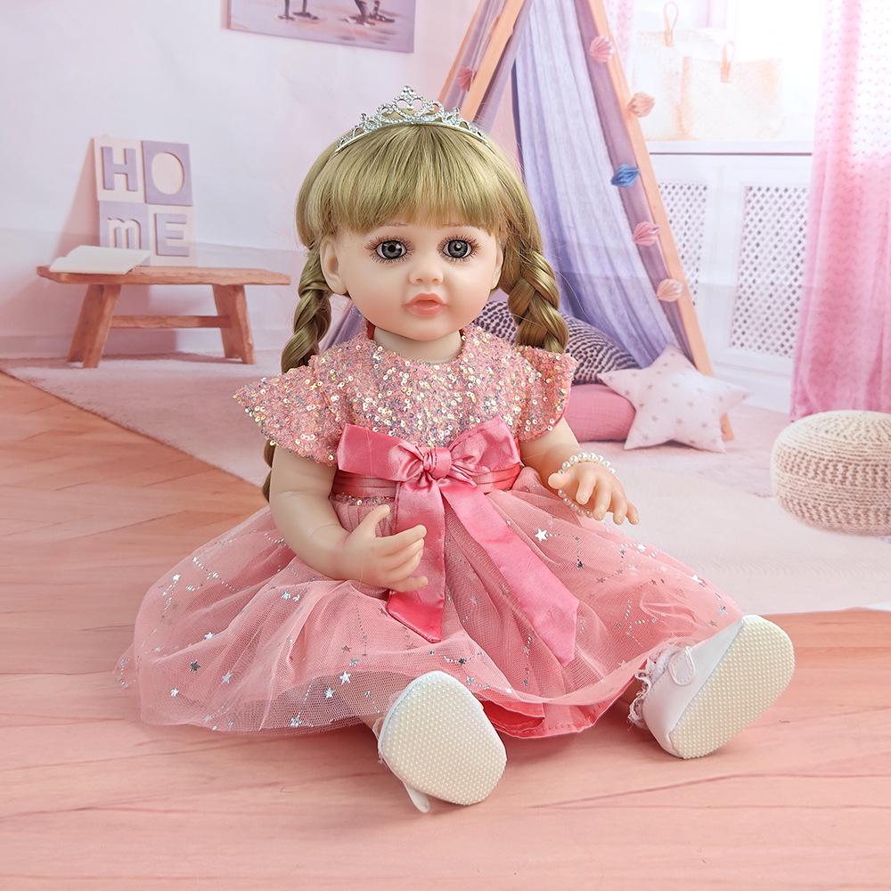 55CM Realistic Reborn Doll with Changeable Clothes | Bath-Friendly Toy for Kids | Soothing Companion Gift