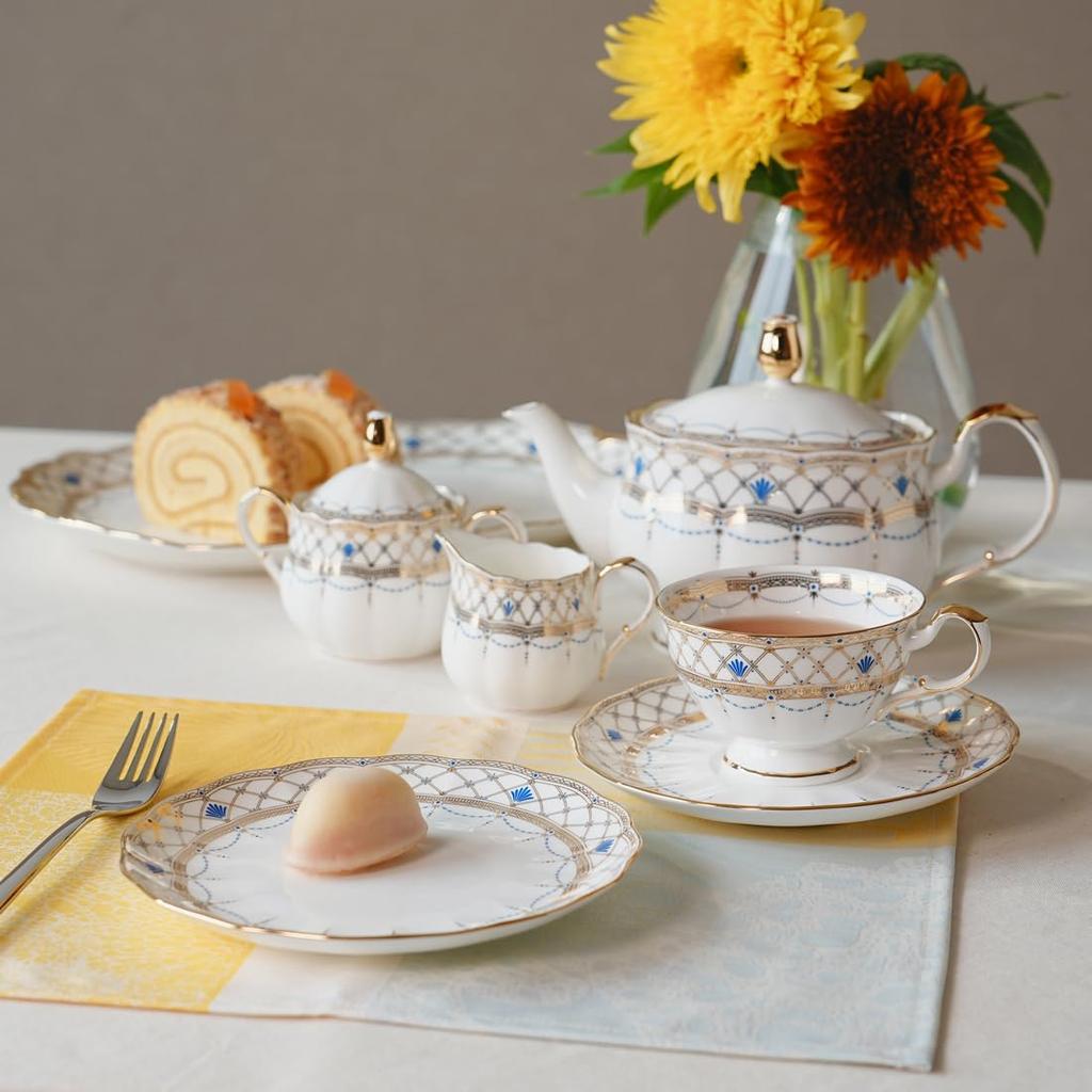 NARUMI Prima Donna Sugar Pot, 13cm, Gold, Made in Japan, Stylish, Gorgeous, Elegant, with Lid, Gift Boxed, 52476-4213