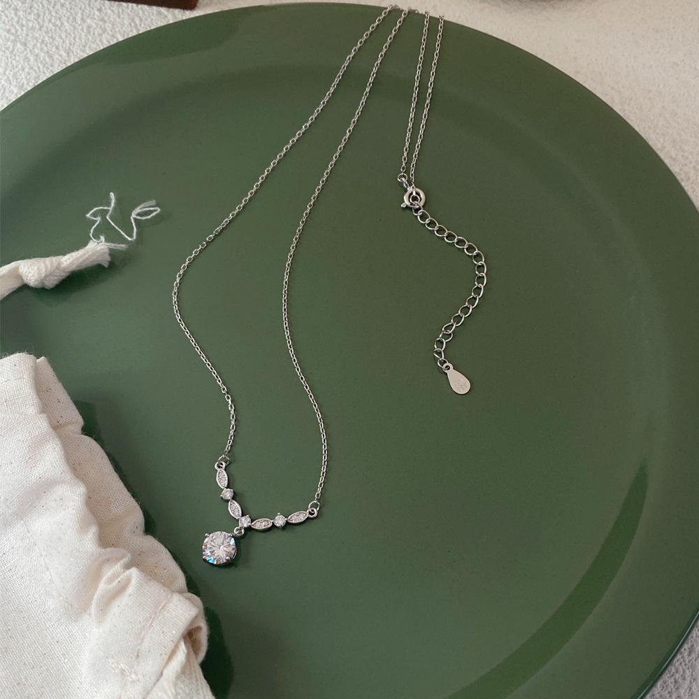 Sterling Silver Shining Starry River Zircon Necklace for Women - Niche Light Luxury Design Clavicle Chain, Perfect Goddess Festival Gift